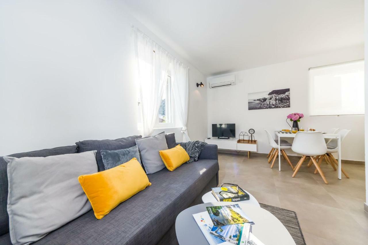 Sestrice Apartment Drage Exterior foto