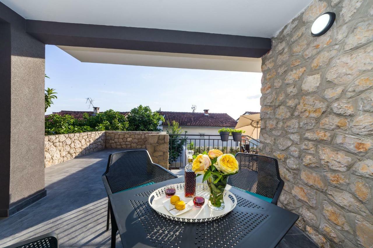 Sestrice Apartment Drage Exterior foto